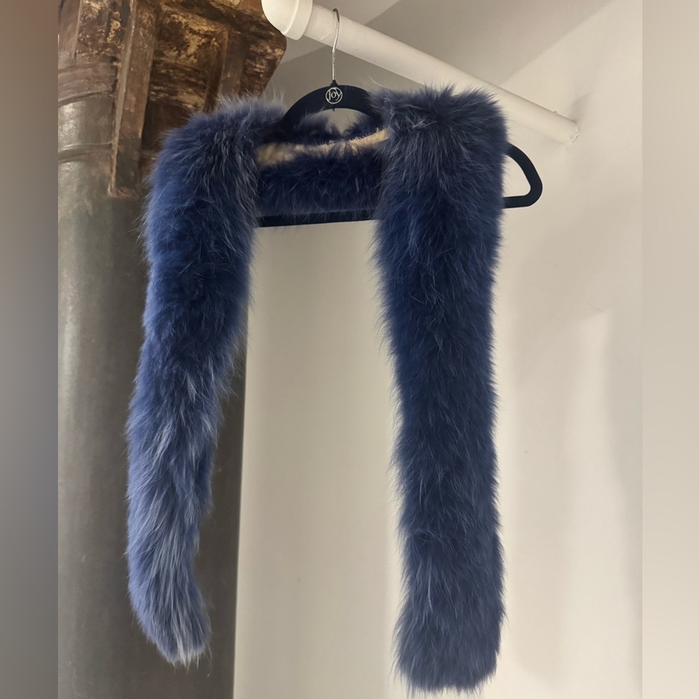 Very vintage dyed fox . Proceeds will be donated to animal rescue.